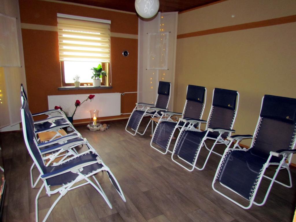pension&sauna AM LORENZ Calbe Exterior foto